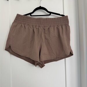 Women's Tan Shorts gap size lrg brand new never worn
